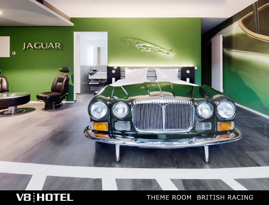 Un hotel a Stoccarda per dormire su quattro ruote