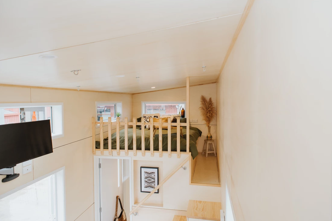 Vivere in meno di 15 m2? Questa mini casa mobile neozelandese dimostra che si può