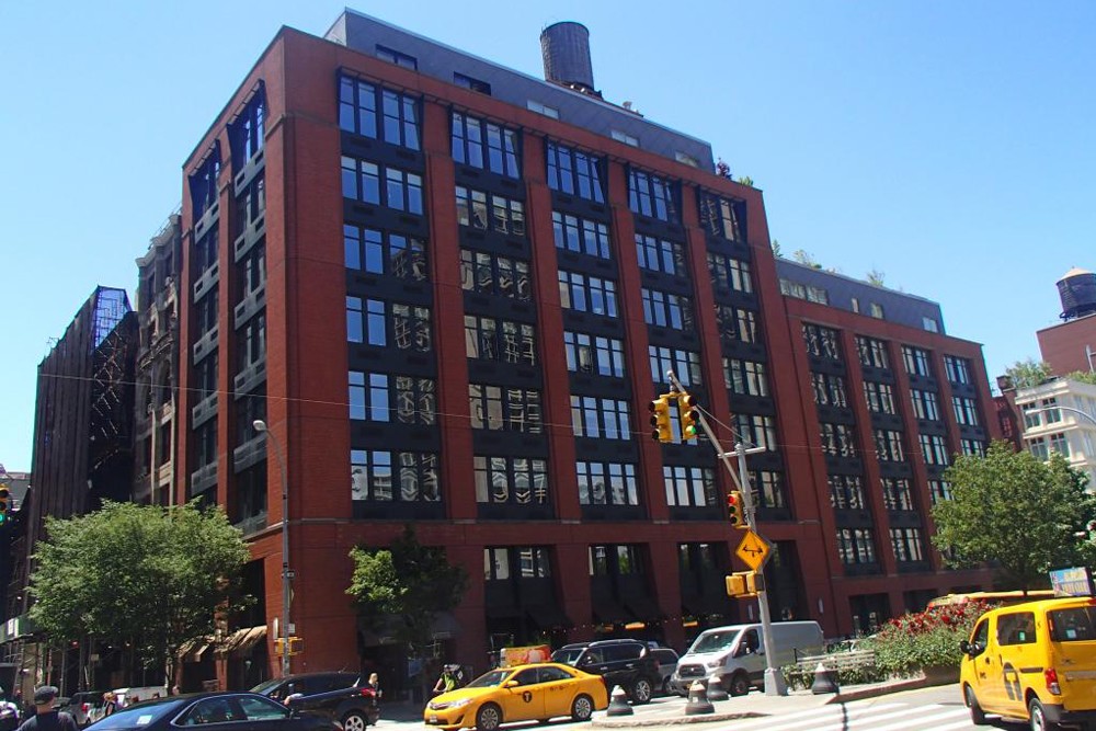 Kanye West chiede 4,7 milioni di dollari per il suo appartamento di New York