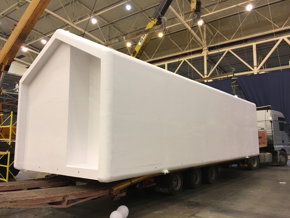 Solo la posa avviene in loco