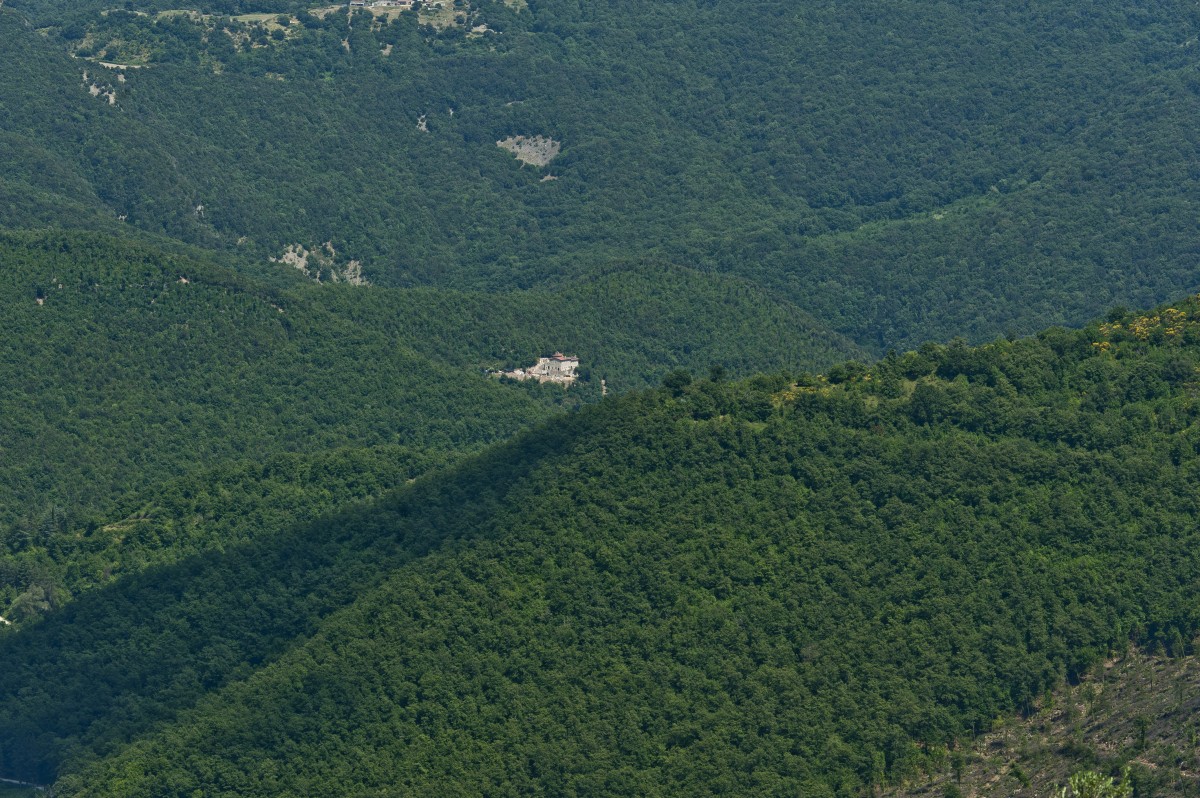 Si trova in provincia di Terni