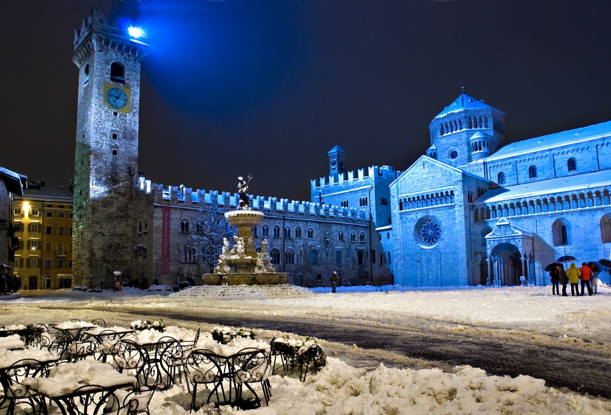 La Piazza Duomo de noche