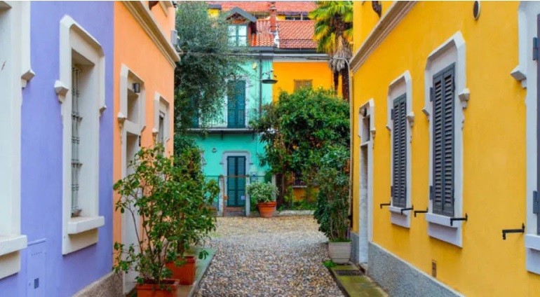 Sette case strane a Milano: ecco dove trovarle