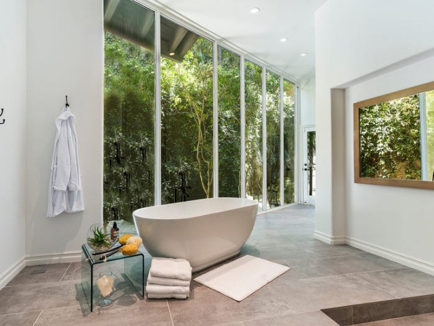 Di nuovo in vendita l'antica dimora in California del musicista Tom Petty