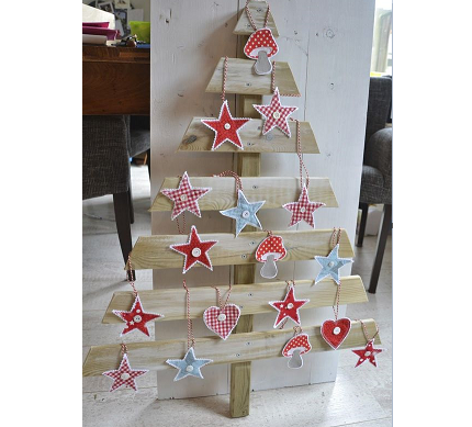 Decorazione con stelle e cuori