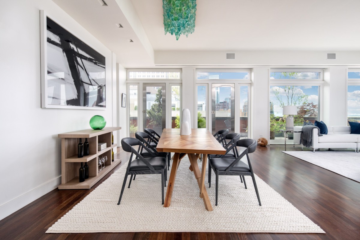 Amplio soggiorno per ricevere gli ospiti