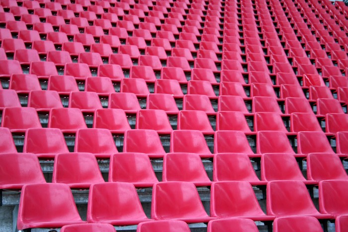 Coronavirus: come funzionano i rimborsi per voli, concerti e partite?