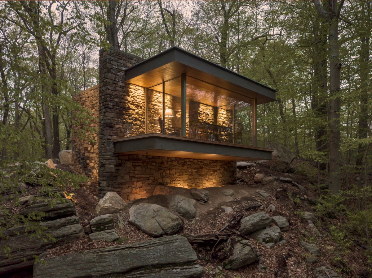 Dai bilanci alla penna: lo spettacolare studio di un ex banchiere per ritirarsi a scrivere poesie