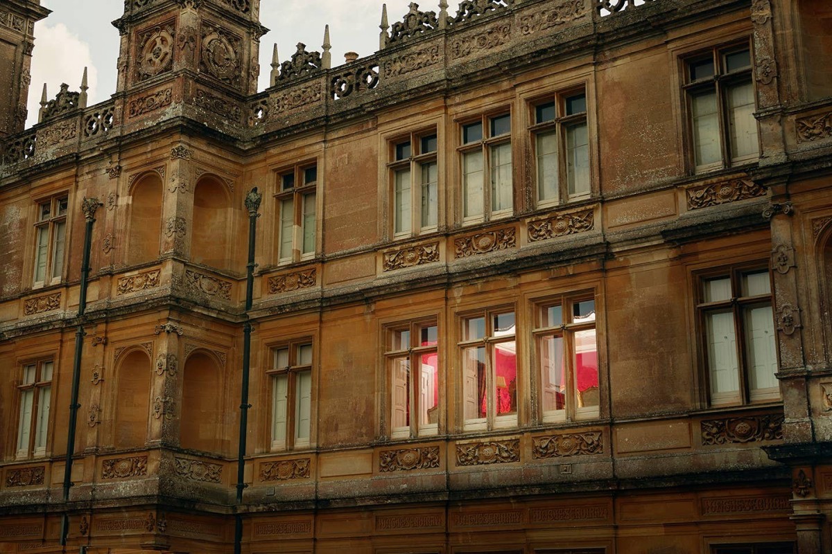 E' conosciuto come Castello Highclere