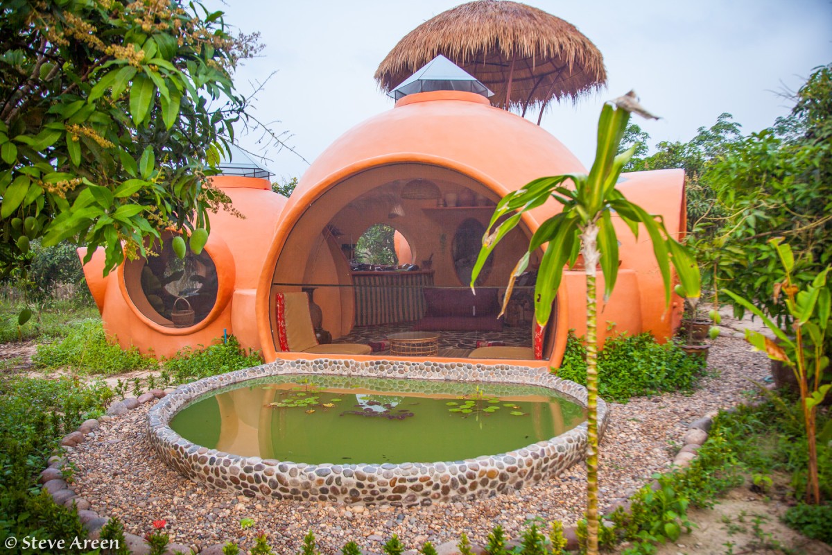 Questa curiosa mini casa fai da te è costata appena 9mila dollari