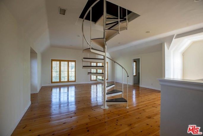 b39a3c686be917ee8d98850448644952w