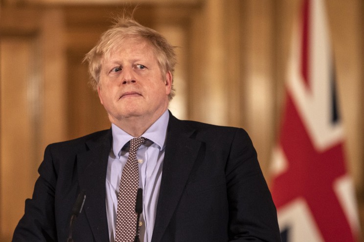 Il governo britannico "congela" il mercato immobiliare durante il confinamento