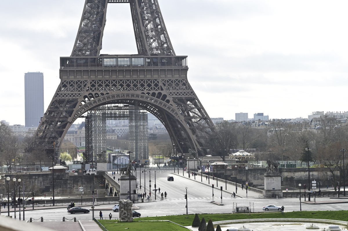 La Francia congela il pagamento degli affitti per le Pmi