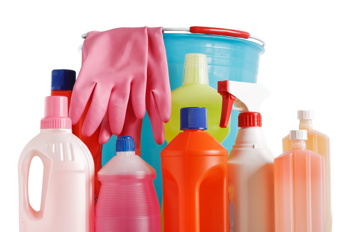 Disinfezione e sanificazione degli ambienti: come si fa e quanto costa