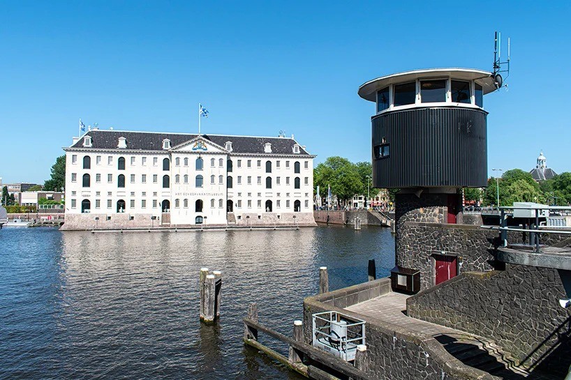 sweets-hotel-amsterdam-bridge-6
