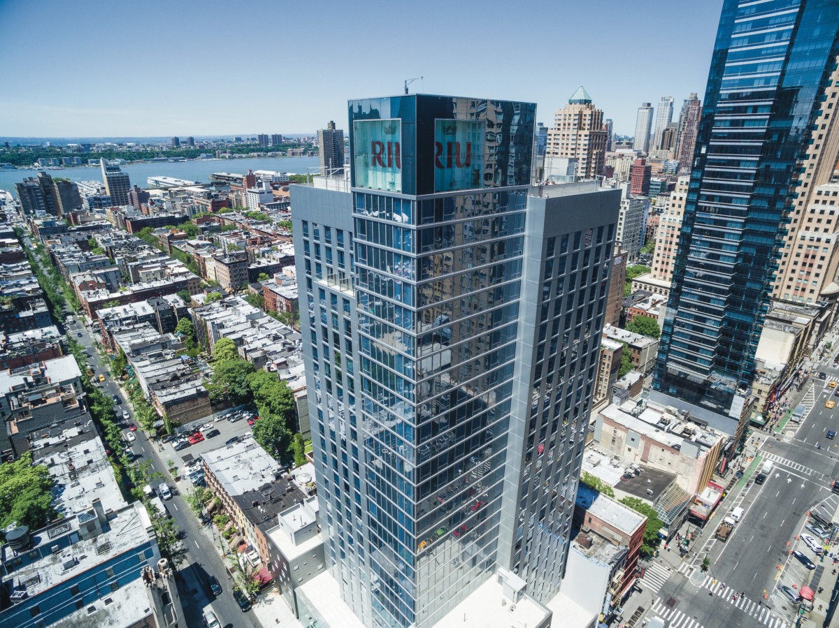 Un nuovo hotel grattacielo nel cuore di Manhattan