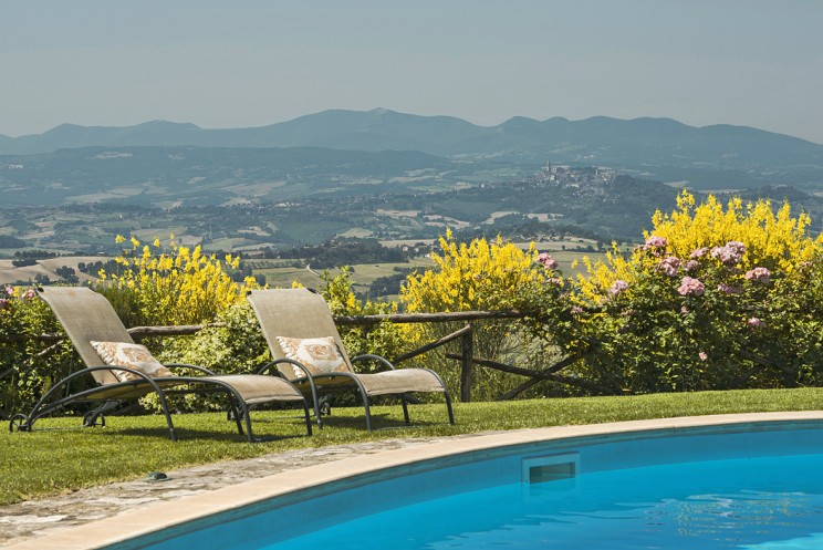 Villa Grifoni San Terenziano (Perugia) / Halldis