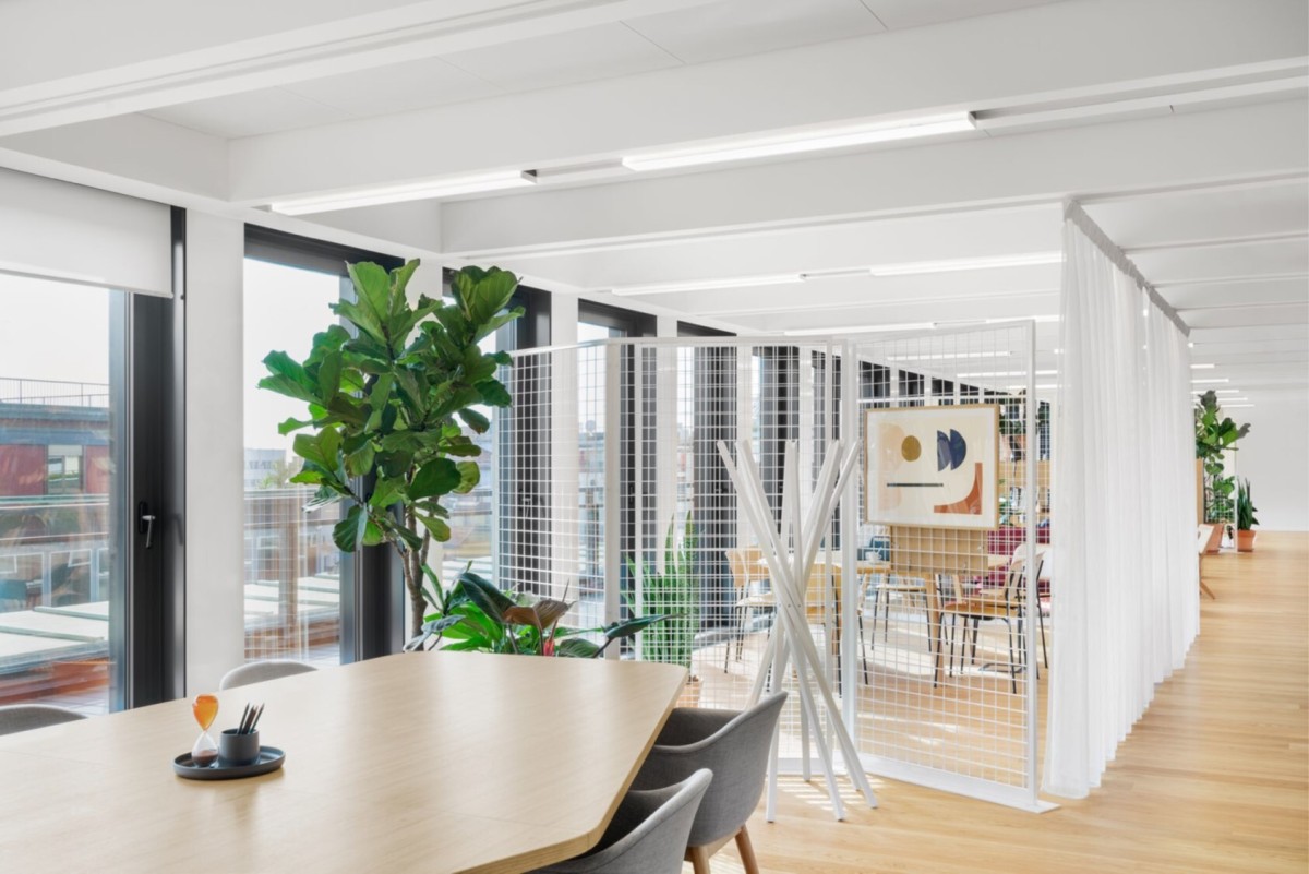 Coworking, pronto a Milano il nuovo Spaces in Piazza san Babila