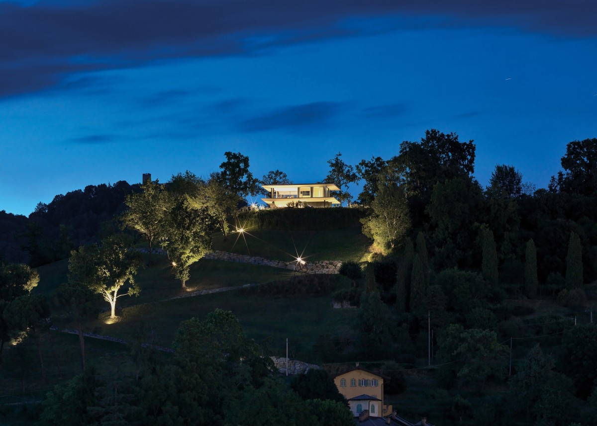 Teca House, a Biella una casa espandibile ispirata a Philip Johnson