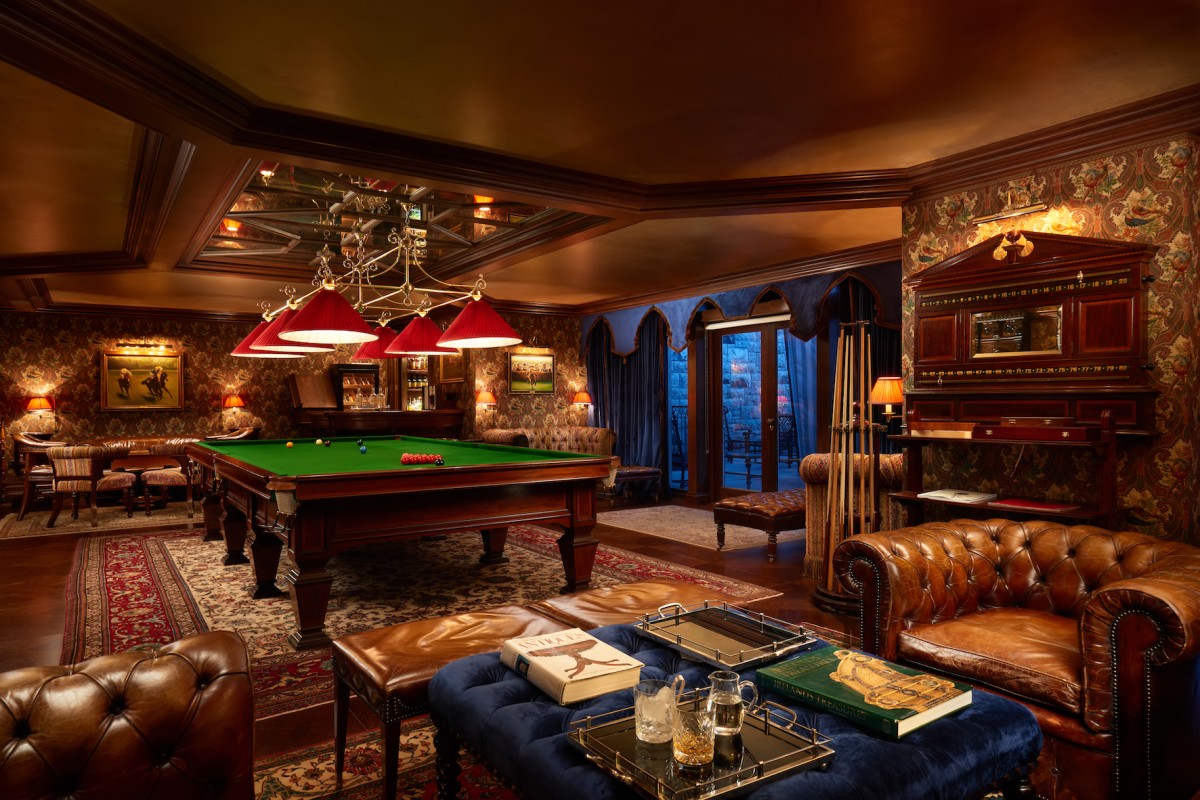 ashford_castle_oak_hall_billiards