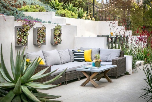 contemporary-patio_0