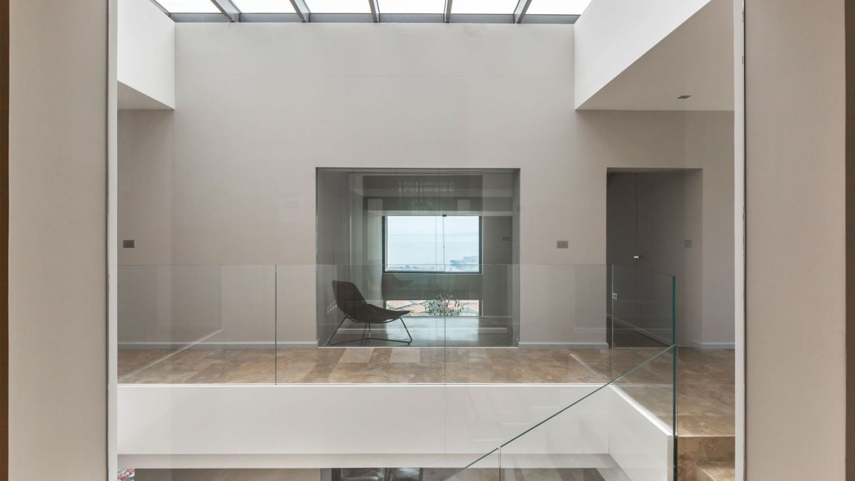 The property is characerised by minimalist design features