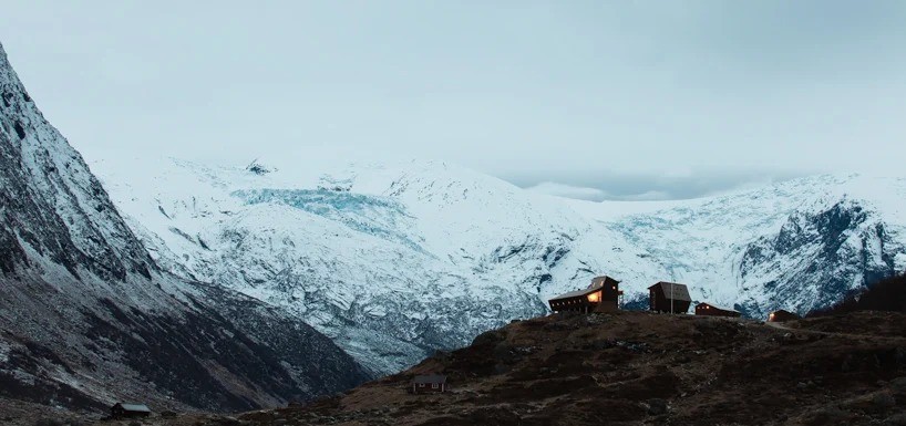 snohetta-pentagonal-hiking-cabin9