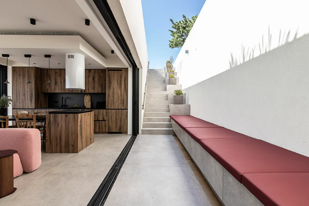 Si fonde con zona all'aperto