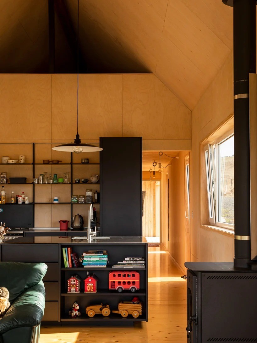 make-architects-prefab-house-5