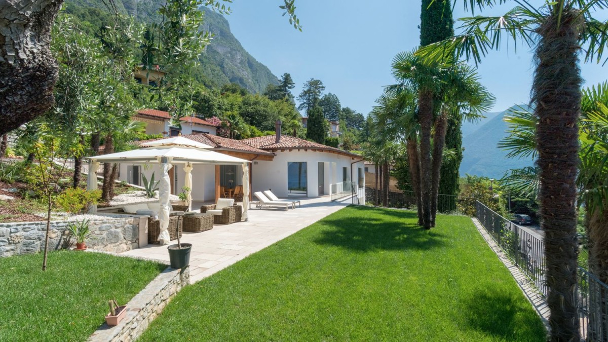 Esta hermosa villa junto al lago está a la venta en Como