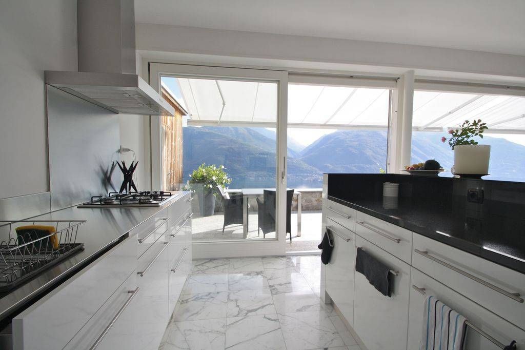 The kitchen is modern and spacious The kitchen is modern and spacious