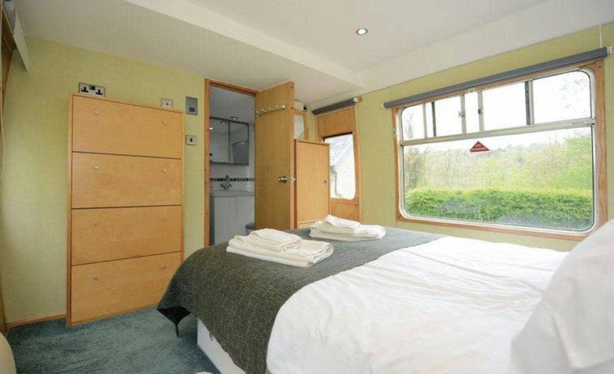 1704carriagehousecarrbed