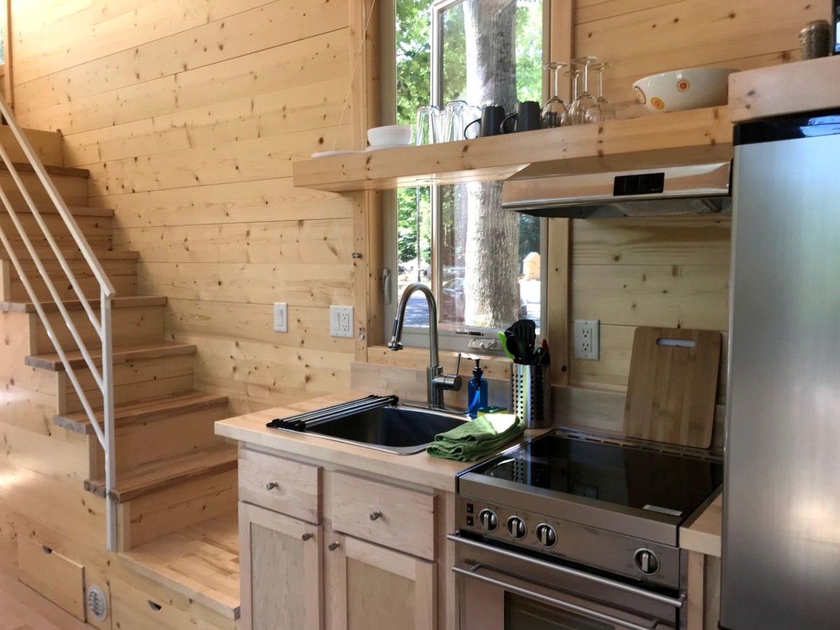 f4e2d4799355bba4de555d3ad56066f2