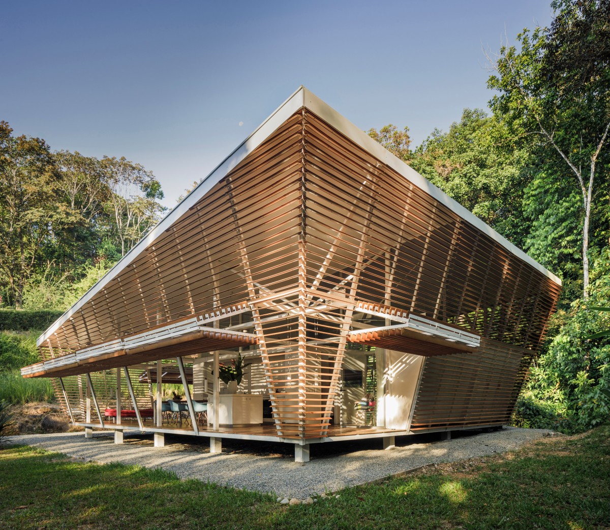 no-footprint-house-02-costa-rica-prototype-prefabricated