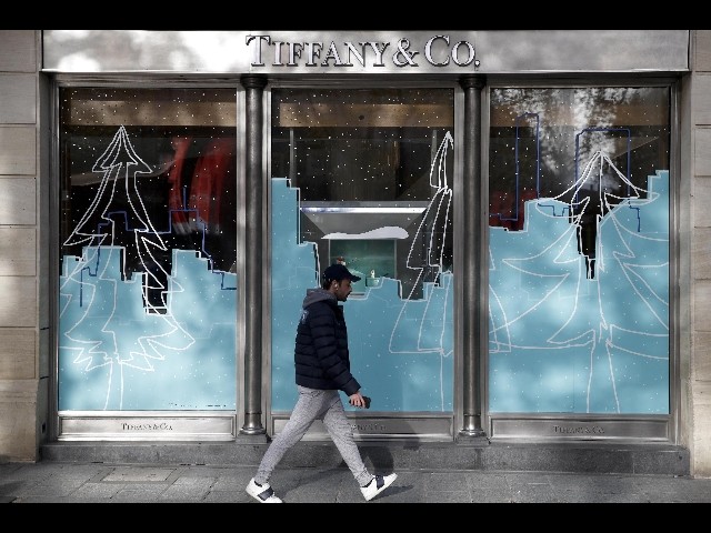 Accordo fatto su prezzo, Lvmh compra Tiffany a sconto