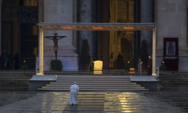 Pope Francis in an empty St. Peter's Square / Pablo Esparza / Heraldo de México