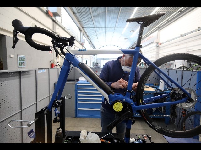 Covid: Cerved, Pmi nel 2020 -11% ricavi, -16% con lockdown