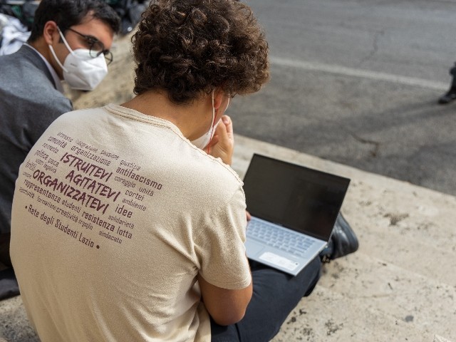 Per studenti didattica a distanza senza consumare giga