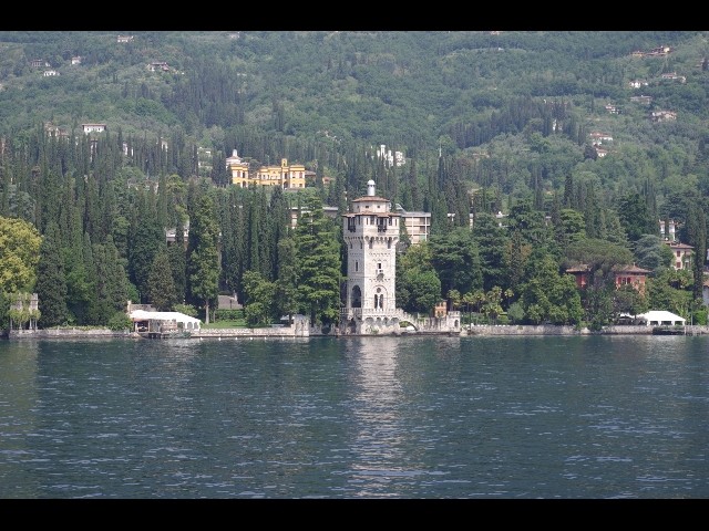 Immobiliare: Borgosesia, acquisto per 3,9 mln Gardone Riviera