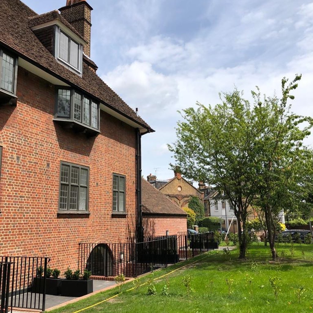 Gli appartamenti hanno giardini privati