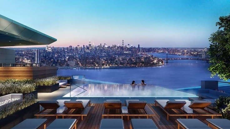 Una piscina con vista mozzafiato su Manhattan impreziosisce l'edificio più alto di Brooklyn