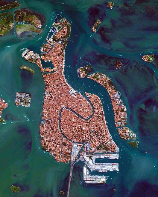 venice-dailyoverview-maxartechnologies