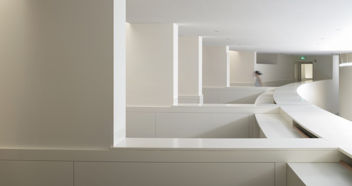 Predomina il colore bianco