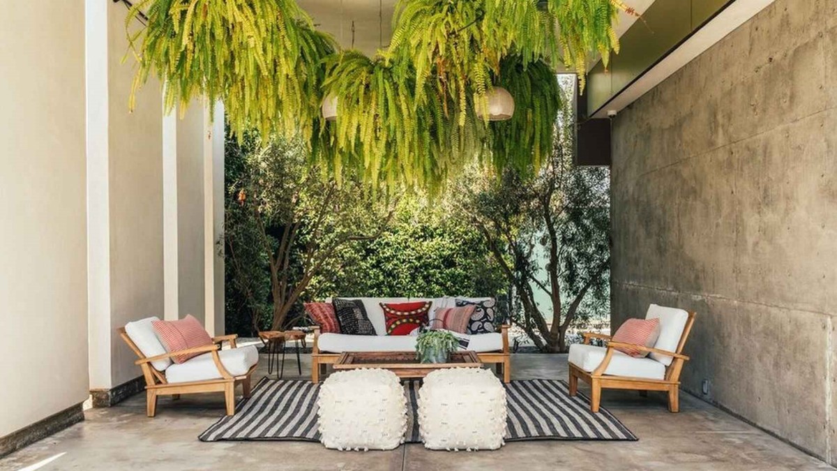 jardin-de-la-casa-de-la-actriz-de-juego-de-tronos-emilia-clarke