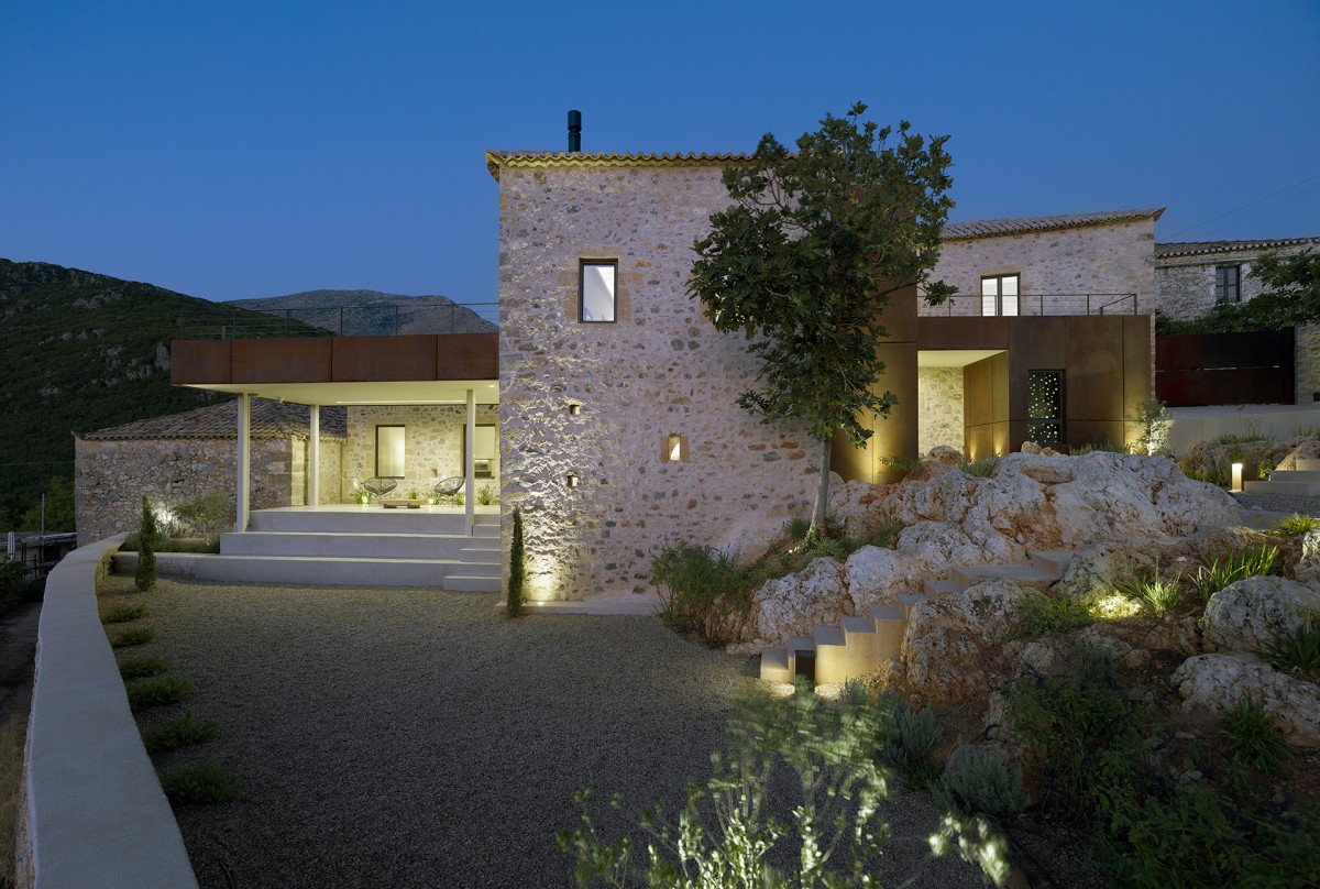 rusted_mill_house_c_engel_volkers_greece_11