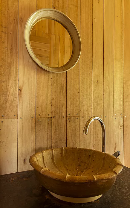 Legno anche nel bagno