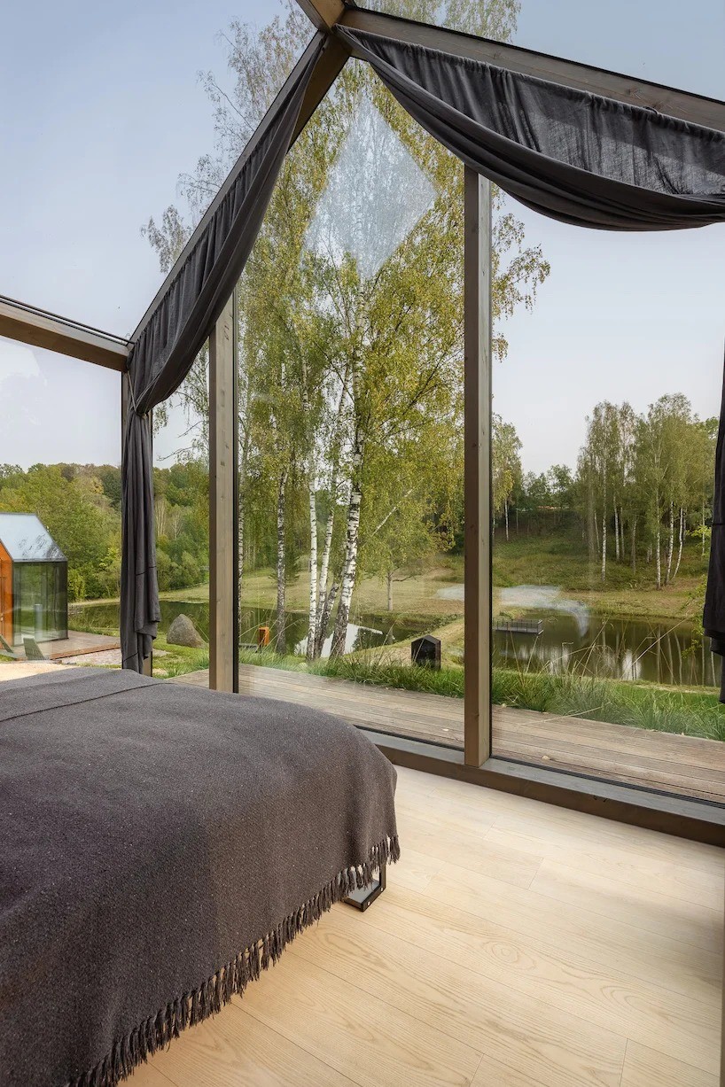corten-steel-and-glass-cabins04