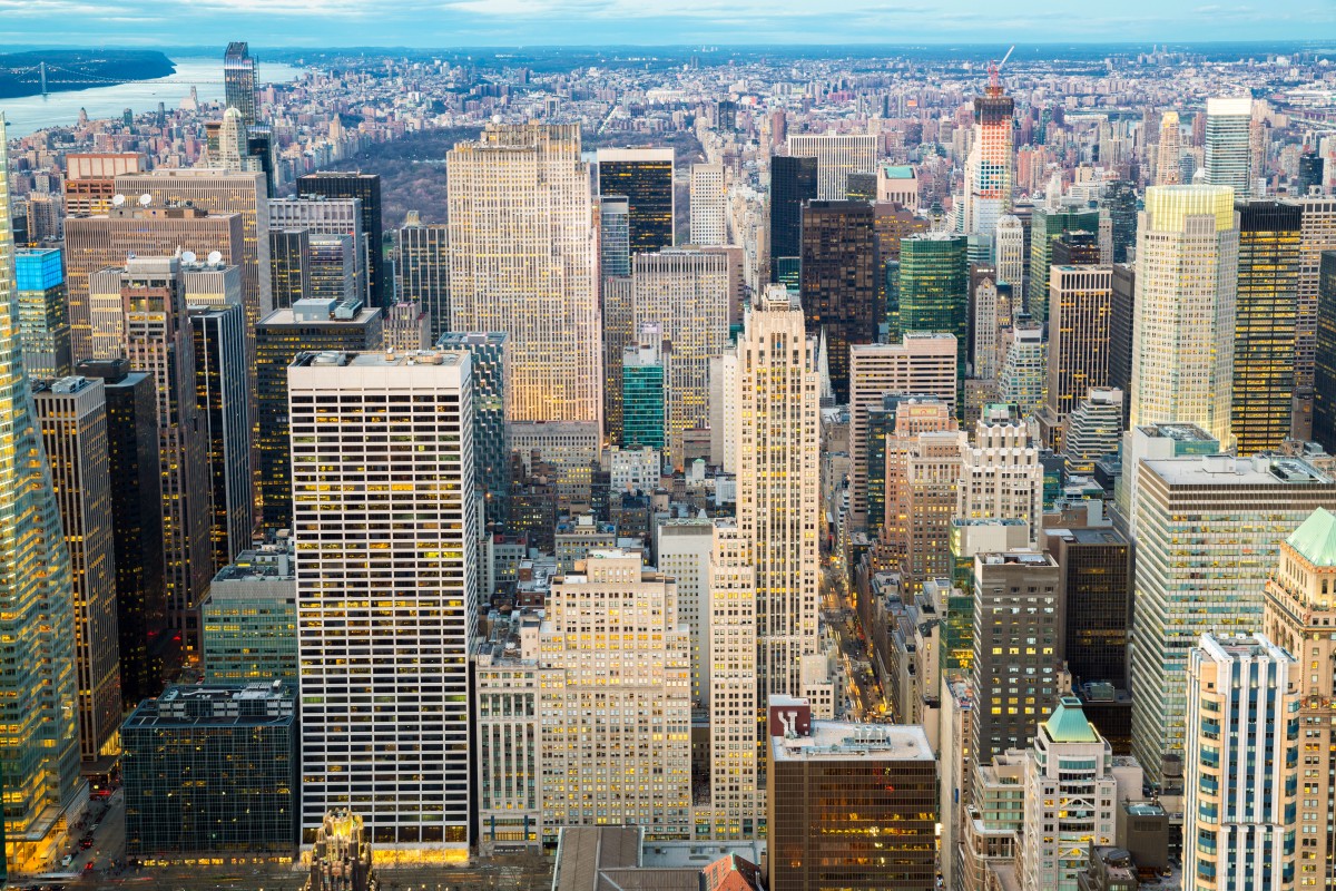 New York, la crisi dei grattacieli. Cosa sta accadendo al 432 Park Avenue