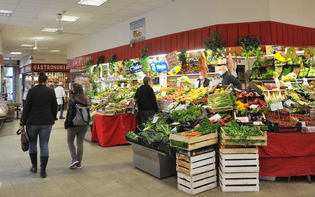 Commercio e turismo Milano, 228 mln perdite per lockdown Pasqua