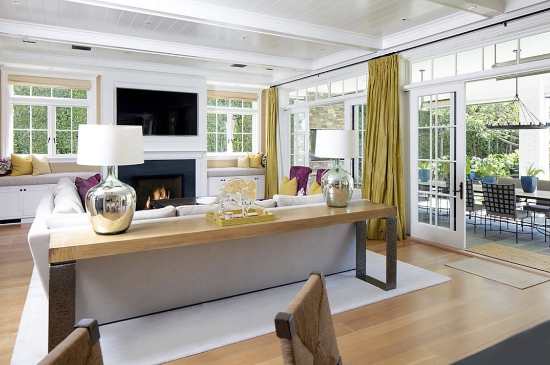 342f7a6b48b441a884deeba50ca6593e_lg